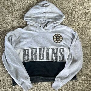 Boston Bruins Cropped Hoodie